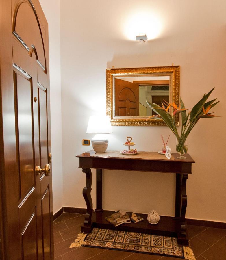 Dimora De Brado Bed & Breakfast Trani Exterior photo
